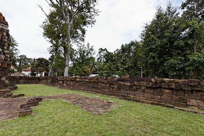 Prasat Sa Kamphaeng Noi-040